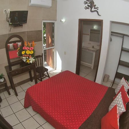 Hotel Hospedajes Del Rey Colima Dış mekan fotoğraf